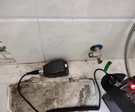 北京市屋顶漏水维修公司分享下卫生间漏水的危害及解决方法